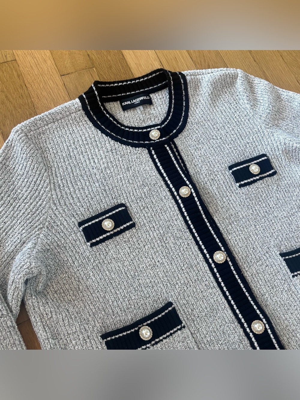 Karl Lagerfeld Paris Chunky Knit Button Cardigan Medium Grey Black Sweater Prep - Picture 4 of 12